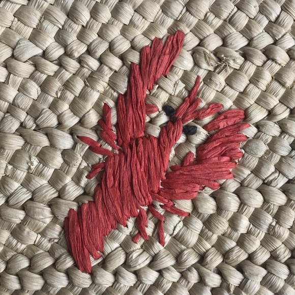 PULL & BEAR Lobster Clutch 🦞 - Picture 3 of 6